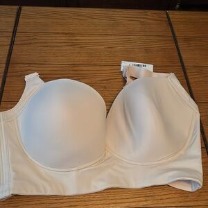 Cream colored bra brand new tags